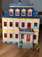 Großes Playmobil Haus / Puppenhaus 5301 mit Treppen Bayern - Gröbenzell Vorschau