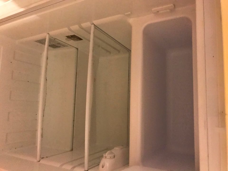 Kühlschrank, Kühlschrank mit Eisfach, Kühlschrank mit Gefrierfach in Pliening