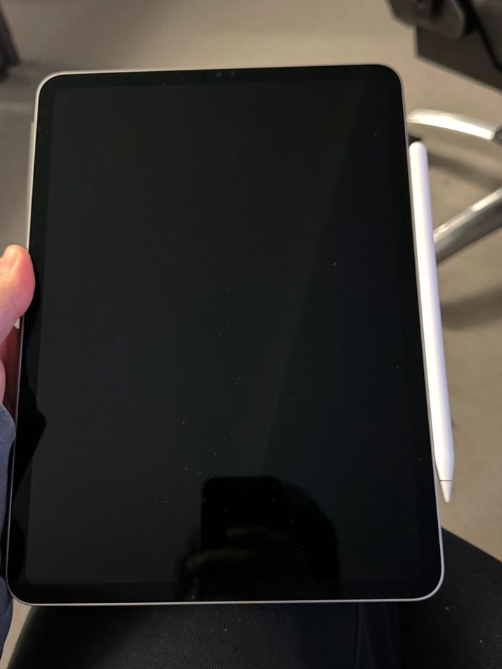 iPad Pro 11 M2 + Zuzahlung | Tausch gegen MacBook Pro M3 in Erftstadt