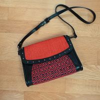 Marc Cain Damen Handtasche Leder Schwarz, Nylon/Bast Rot-Schwarz Nordrhein-Westfalen - Neuss Vorschau