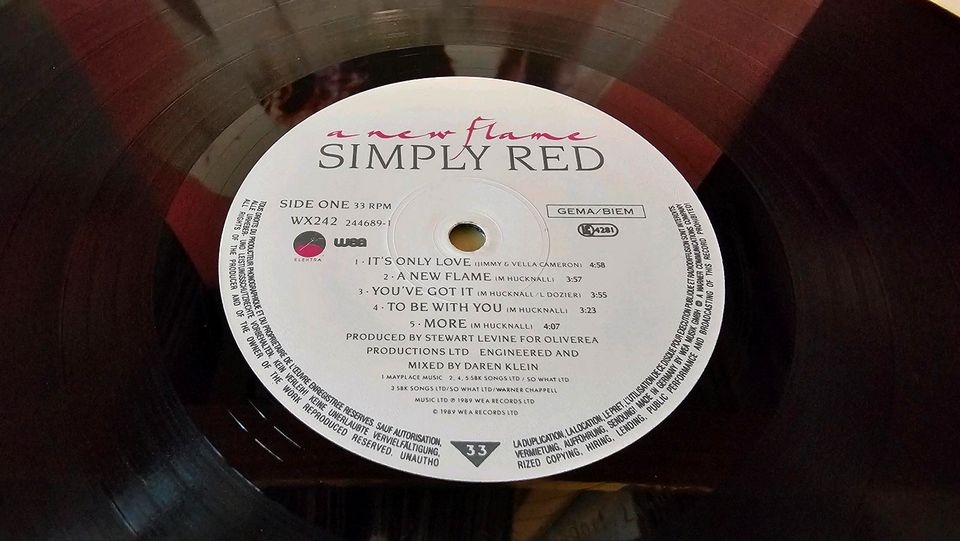 LP '1989' SIMPLE RED a new flame +B: in Pinneberg