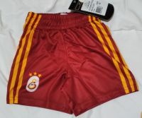 Shorts Adidas gr.92,104 Nordrhein-Westfalen - Finnentrop Vorschau