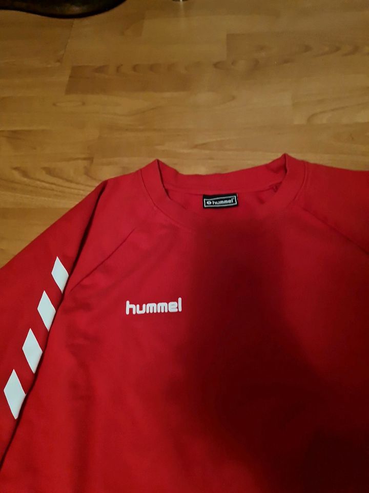 Hummel Pullover Gr. 176 in Wendelstein