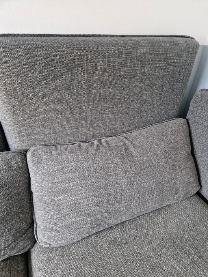 Schönes Sofa Couch IKEA Vallentuna Zweiersofa mit Schlaffunktion in Bonn