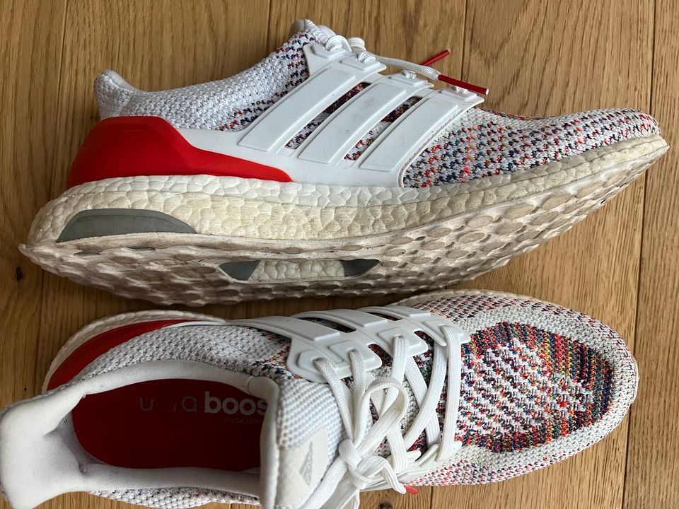 Adidas Ultraboost Multi-Color 2.0 45,5 in Hamburg