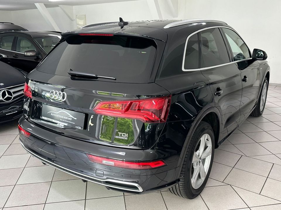 Audi Q5 quattro S-Line sport Navi Leder LED RFK AHK in Herford