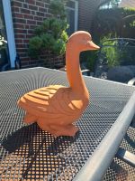 Tonfigur, Ente aus Ton, Garten Niedersachsen - Lastrup Vorschau