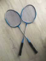 Yonex Badminton Schläger / Set mit Federbällen Hessen - Lollar Vorschau