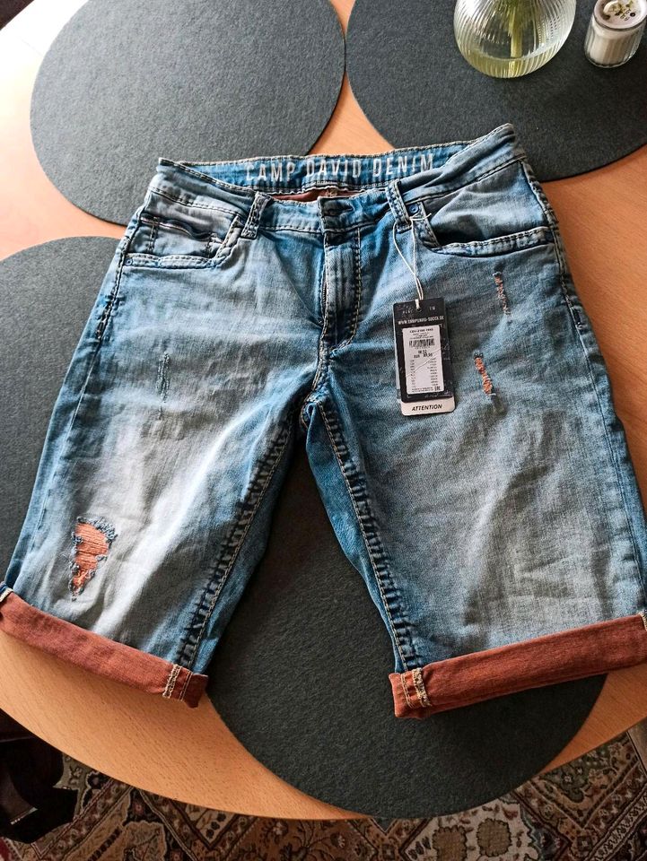 CAMP DAVID HERREN SHORTS / JEANSHOSE NEUWERTIG in Leimen