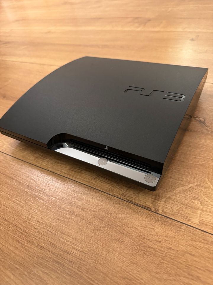 PlayStation 3 + Zubehör in Höxter