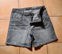 EDC Esprit Hose Shorts Jeans kurz Gr 44/46 used look Herzogtum Lauenburg - Ratzeburg Vorschau