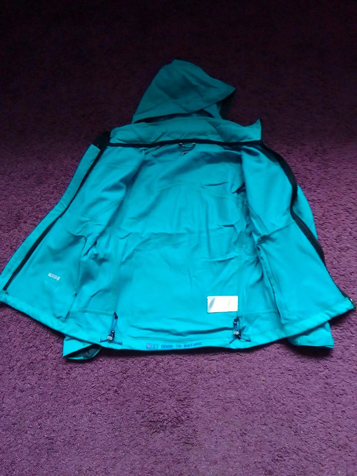 Softshell Jacke gr. 152 in Suthfeld 