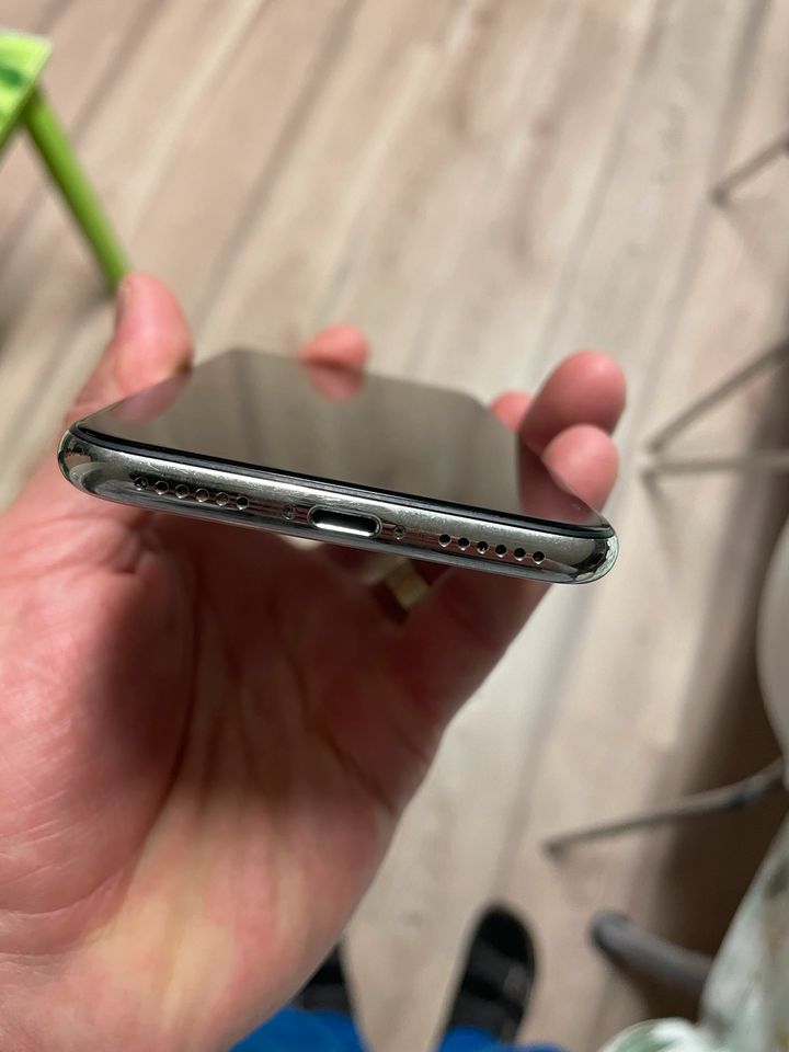 iPhone X 64Gb iPhone 10 weiß in Ergolding