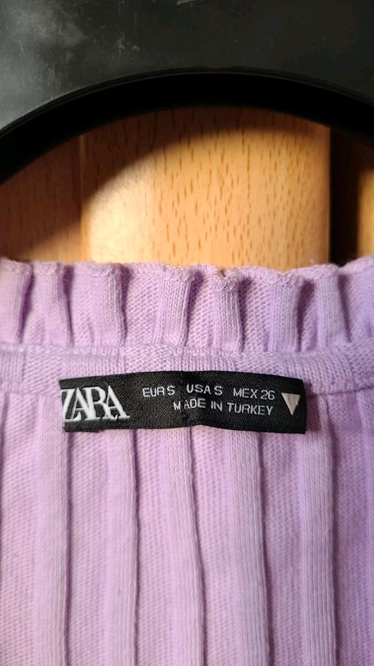 Zara Oberteil Strick Jäckchen Bolero Gr. S NEU lila in Berlin