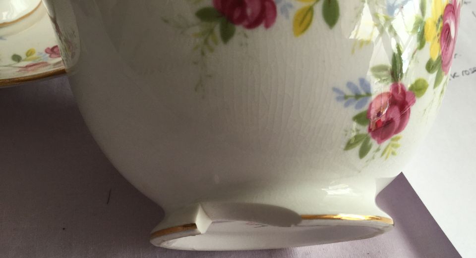 CG Ridgway Potteries Bone China Queen Anne Teeservice 19teilig gu in Breitscheid