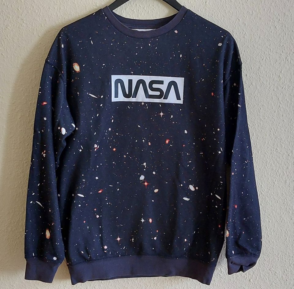 NASA Sweatshirt Galaxy Größe 170 in Berlin