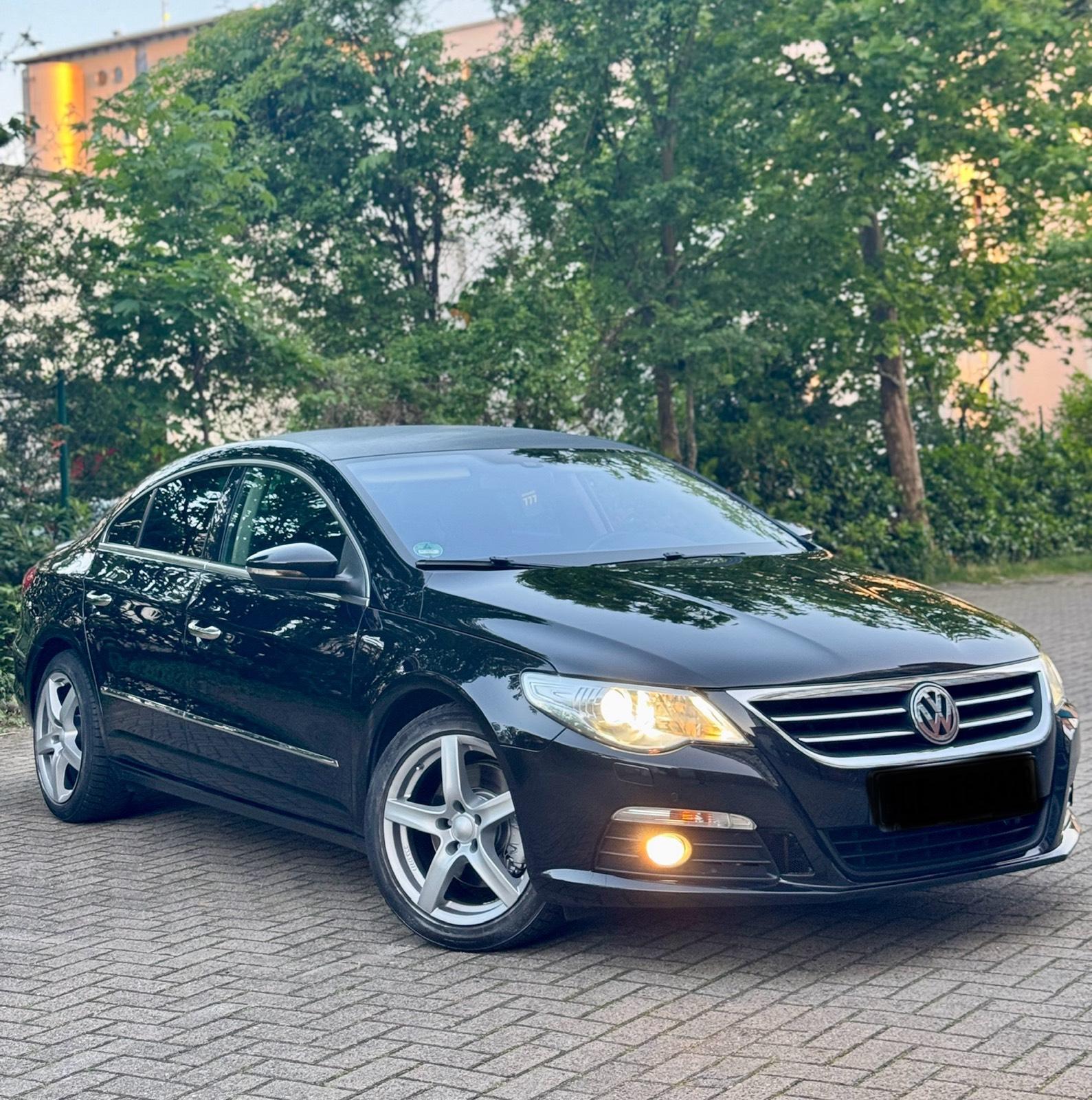 Abbildung des Autos Volkswagen Passat CC TÜV…