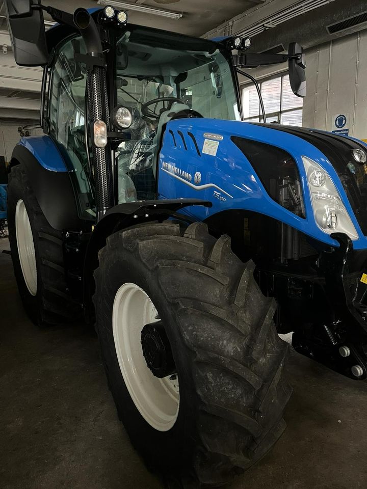 New Holland T5.130 DC Erf-Nr.: 67244 Lagermaschine in Steffenberg