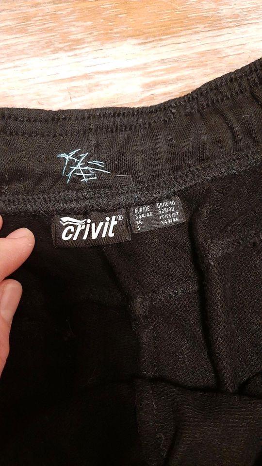 Kurze Hose Größe S schwarz Sporthose in Leipzig