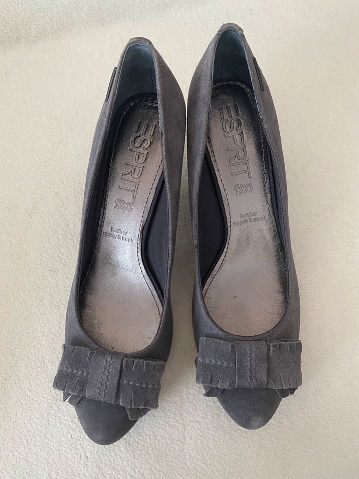 Esprit Pumps Schuhe neu 40 in Dortmund