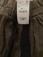 Highwaist Hose von Zara - neu mit Etikette - Größe S / gold/schwa Frankfurt am Main - Nordend Vorschau