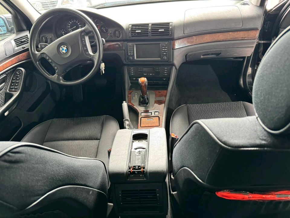 BMW 525i Limousine in Engelschoff