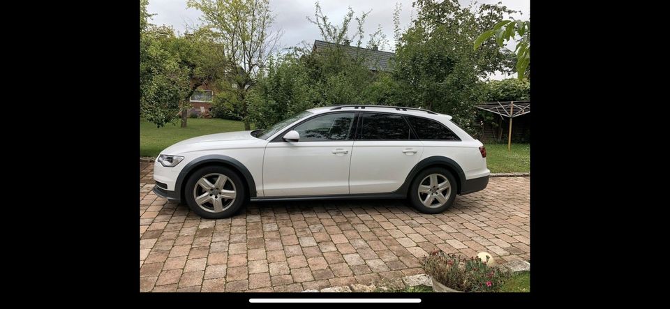 Original Audi Alufelgen mit Winterreifen in Leopoldshöhe