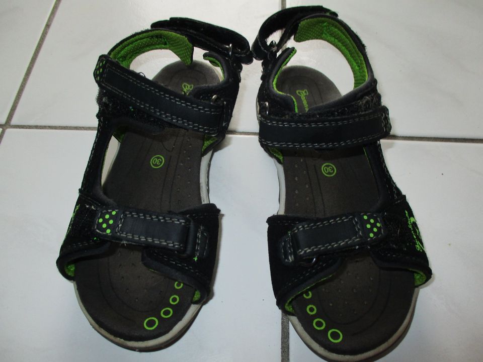 schöne Jungen Sandalen Sandaletten offene Schuhe Gr. 30 schwarz in Elxleben an der Gera