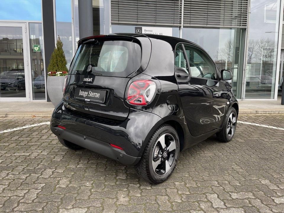 Smart fortwo EQ passion Exclusive Pano LED Kamera in Ahaus
