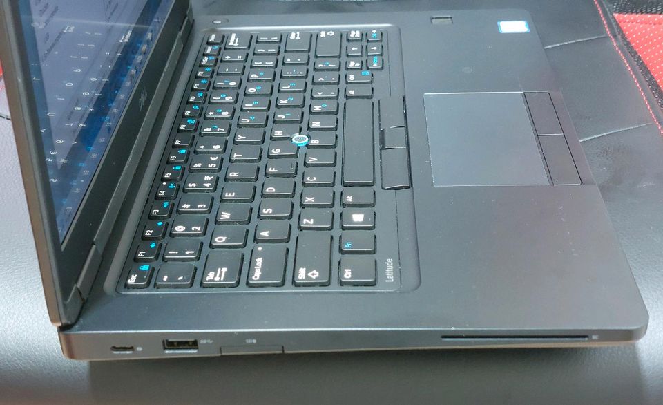 Laptop 14 Zoll Dell Latitude 5480 Core i5 Gen7 8gb 240gb Win11 in Harsewinkel