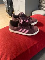 Damen Adidas Grand Court Schuh lila  in 38 zu verkaufen inkl vers Niedersachsen - Wunstorf Vorschau