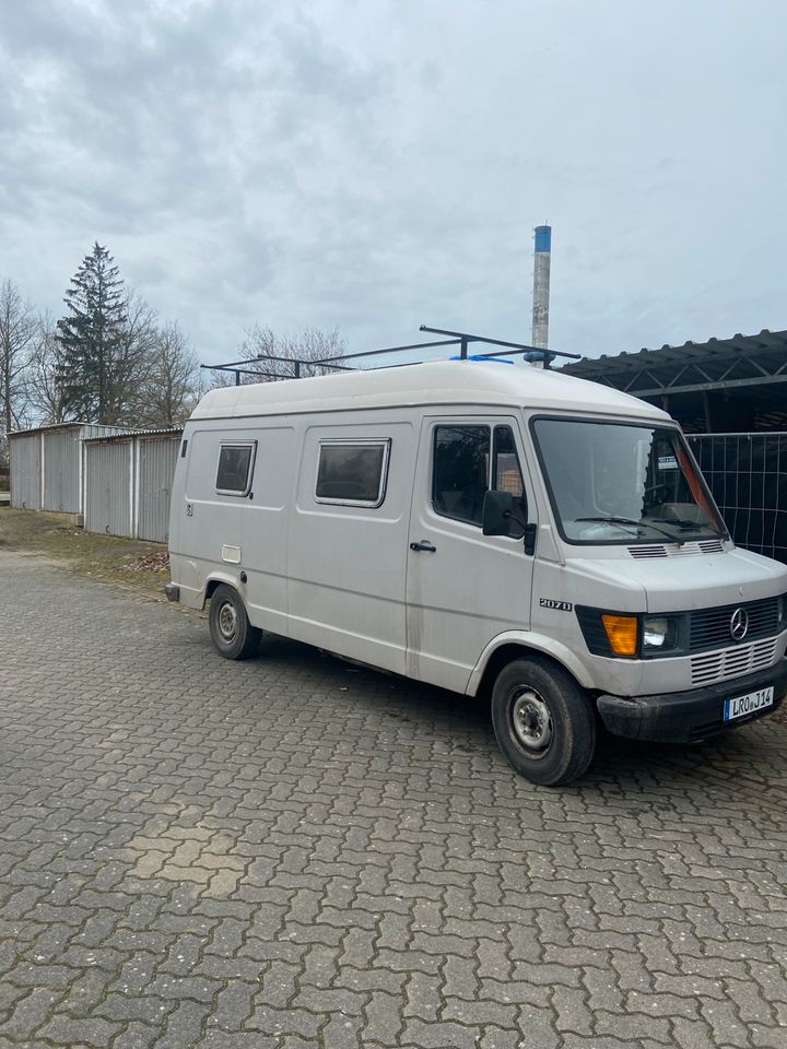 Mercedes 207d Wohnmobil Bremer t1 tüv in Bentwisch