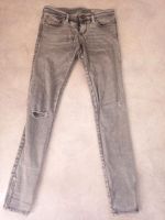 Diesel skinnyzee low zip 28/34 Frankfurt am Main - Sachsenhausen Vorschau