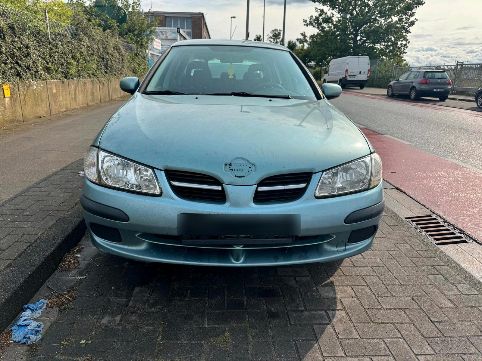Abbildung des Autos Nissan Almera 2,2