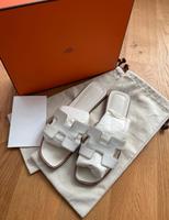 Hermès Oran Sandalen weiß 38,5 Feldmoching-Hasenbergl - Feldmoching Vorschau