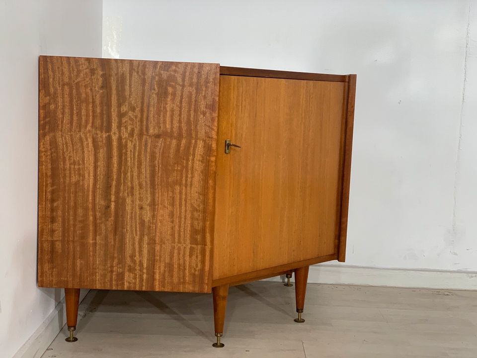 MID CENTURY ECKSCHRANK KOMMODE SCHRANK VINTAGE in Berlin