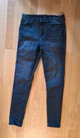 neuwertige skinny Jeans  schwarz gr. 42 Hessen - Hanau Vorschau