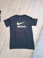 Nike Shirt gr.146 Niedersachsen - Lüneburg Vorschau