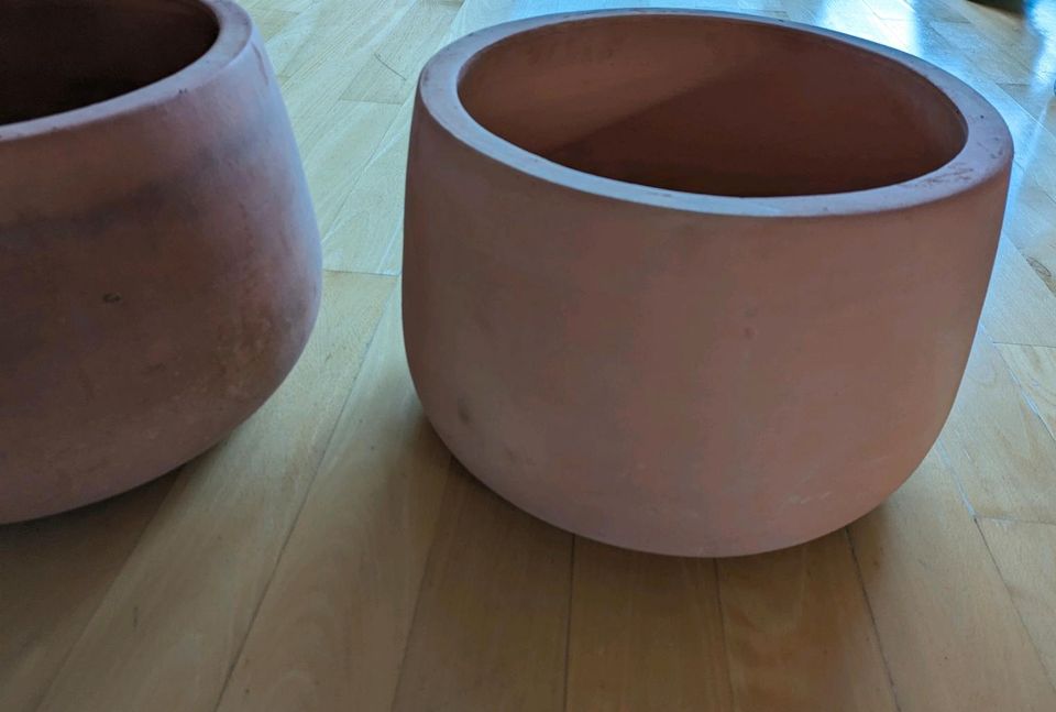 2x Terracotta Blumentopf ⌀ 34cm Pflanztopf Kübel rund Garten in Messel