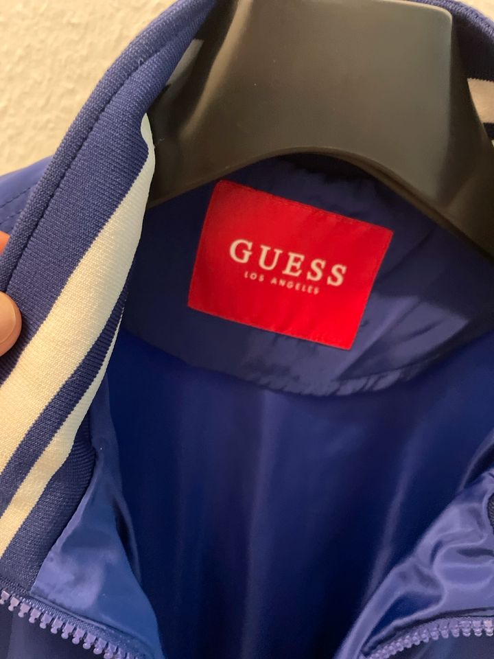 Guess los angelesen Jacke blau Herren Regenjacke Bomberjacke in Leipzig