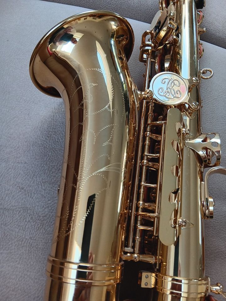 Hochwertiges Saxophon in Senden