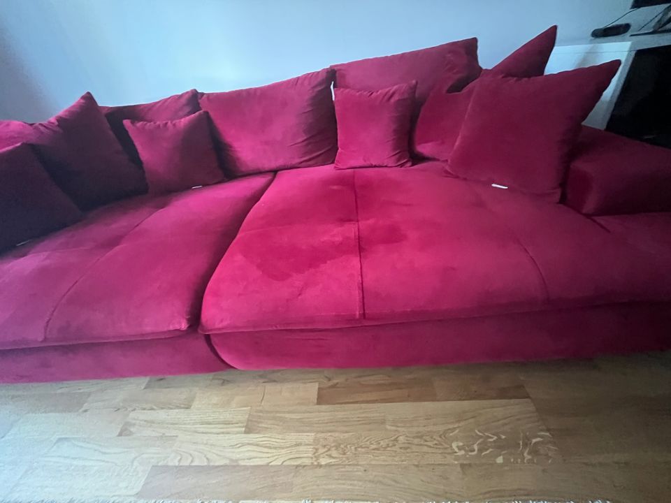 Big Sofa Haiti aus Samt rot fast NEU in Sankt Augustin