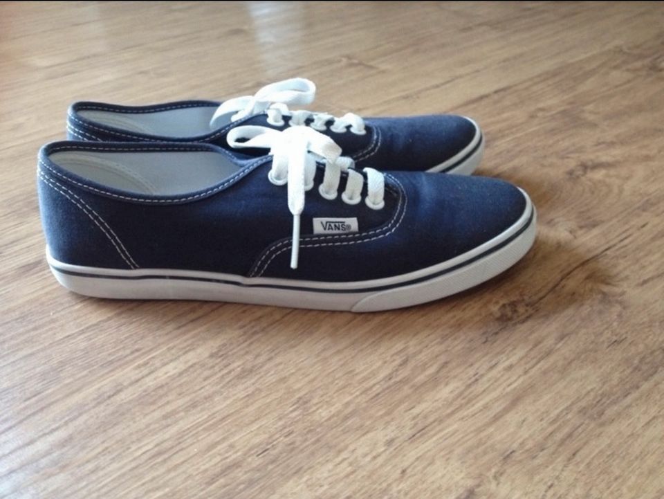 Vans Sneaker Blau Gr. 38,5 in Lochhausen