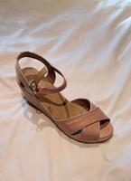 Schuhe Tom Tailor Gr. 40 in rosa Sachsen-Anhalt - Hohenwarsleben Vorschau