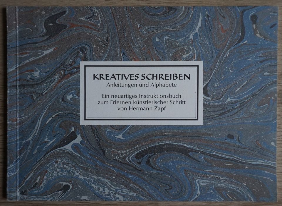 Heft "Kreatives Schreiben - Anleitungen und Alphabete" Kalligraph in Melle