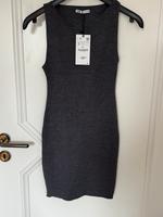 Zara schlichtes enges Kleid Nordrhein-Westfalen - Arnsberg Vorschau