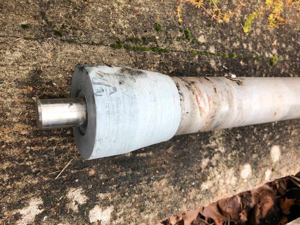 Edelstahlrohr Länge 4500 mm und 80 mm Durchmesser in Hirschaid