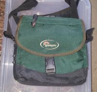 Spiegelreflexkamera Tasche Revolvertasche Bag Gurt Lowepro Nova 2 Niedersachsen - Brietlingen Vorschau