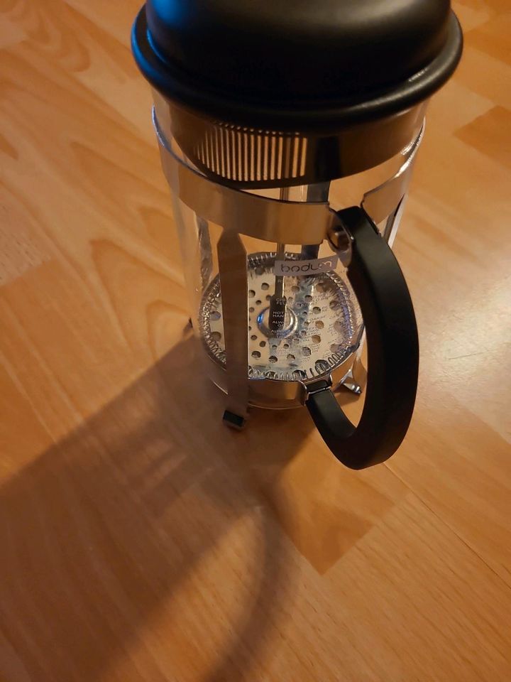 Bodum Kaffeebereiter Menge 1 Liter wie Neu in Langen (Hessen)