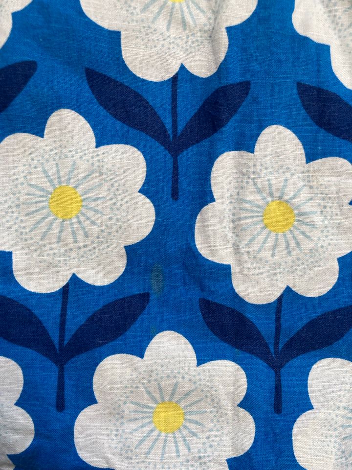 Mini Boden Kleid Leinen Baumwolle blau mit weißen Blumen 110 in Fürth